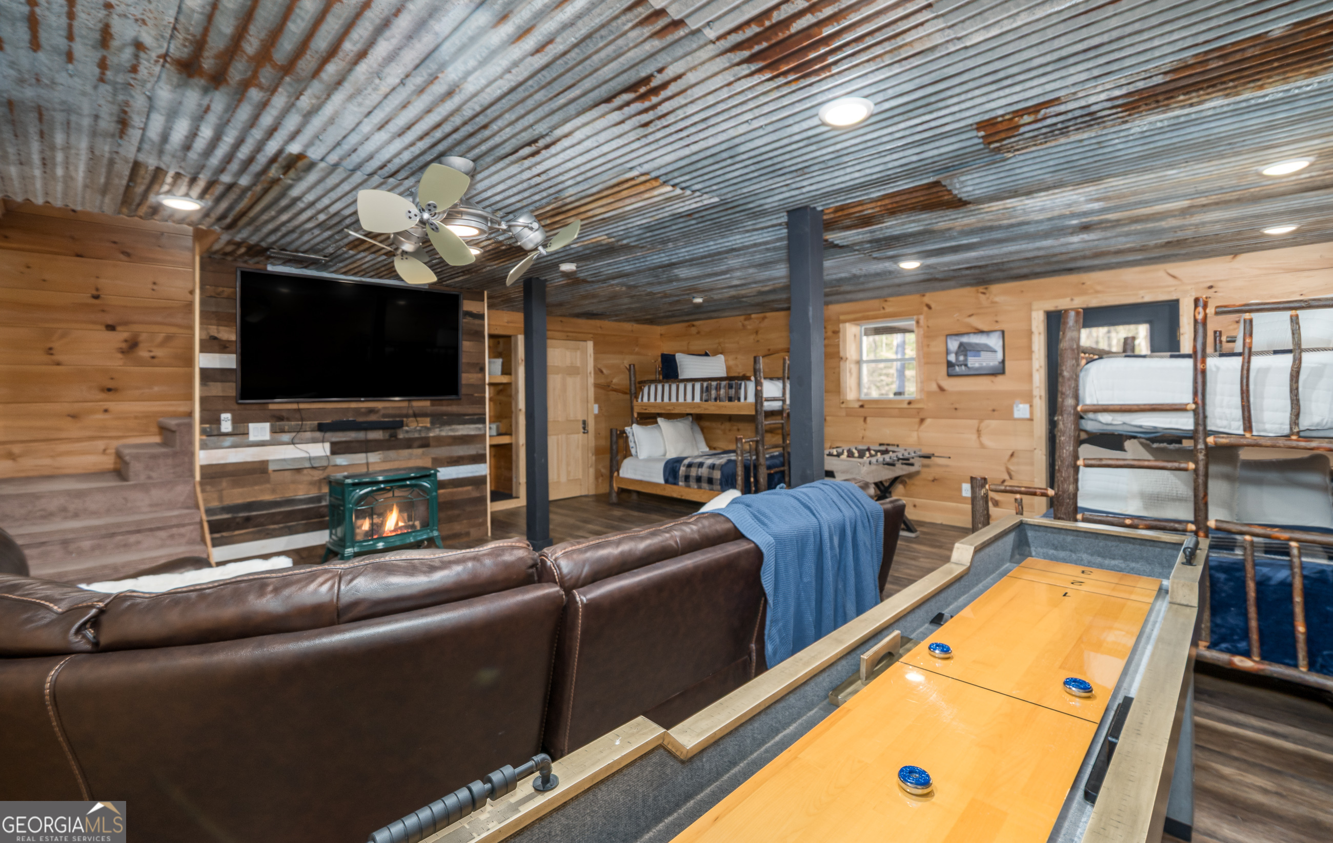 161 Finncannon Drive Ellijay GA 30536