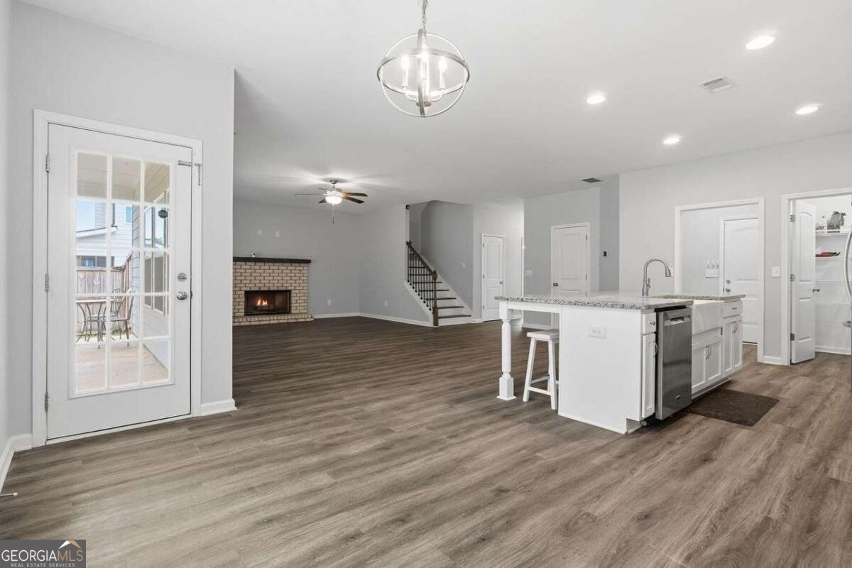 6535 River Station Drive Lula GA 30554