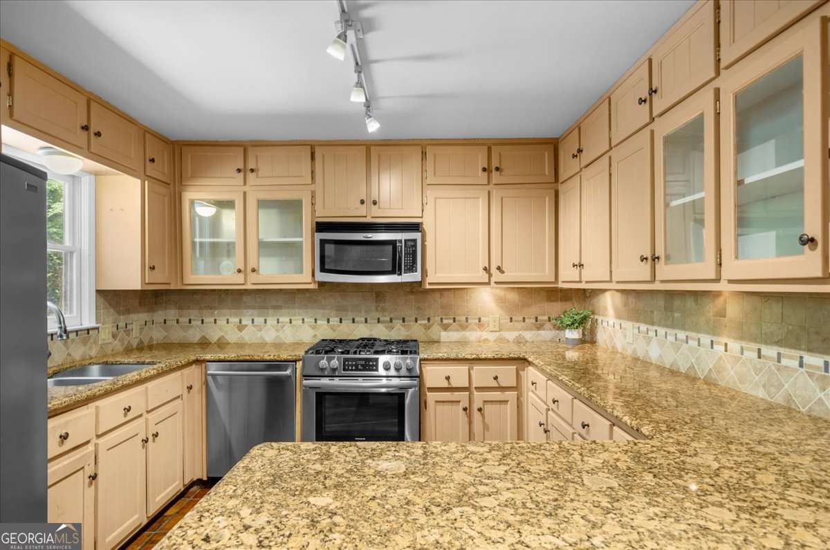5573 Hidden Harbor Landing Gainesville GA 30504