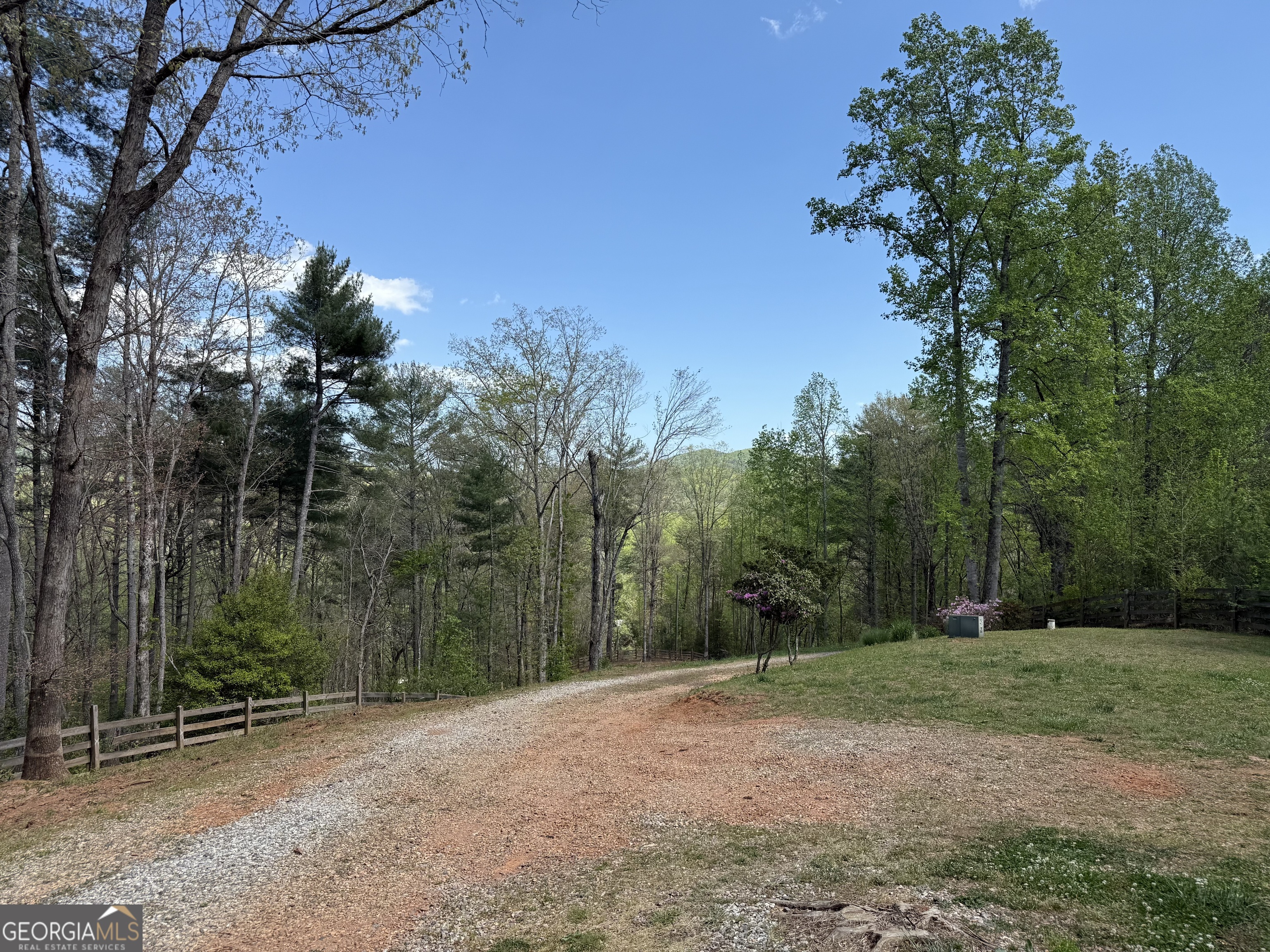 221 Muscadine Road Dahlonega GA 30533