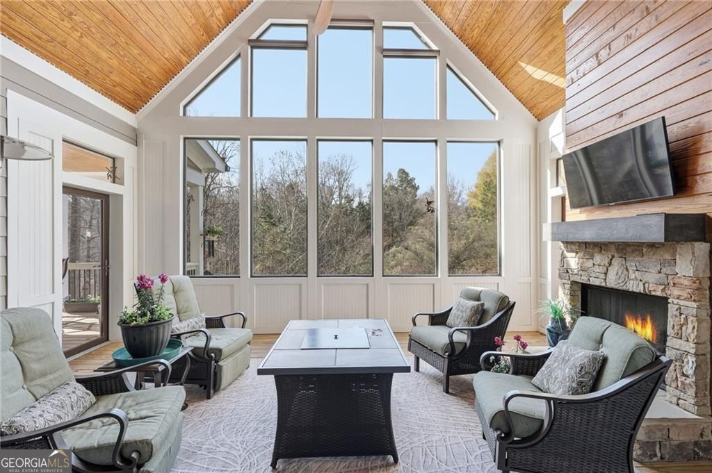 6039 Grand Marina Circle Gainesville GA 30506