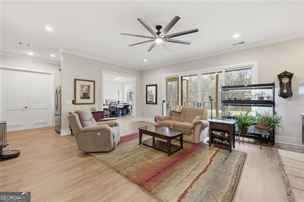 6039 Grand Marina Circle Gainesville GA 30506