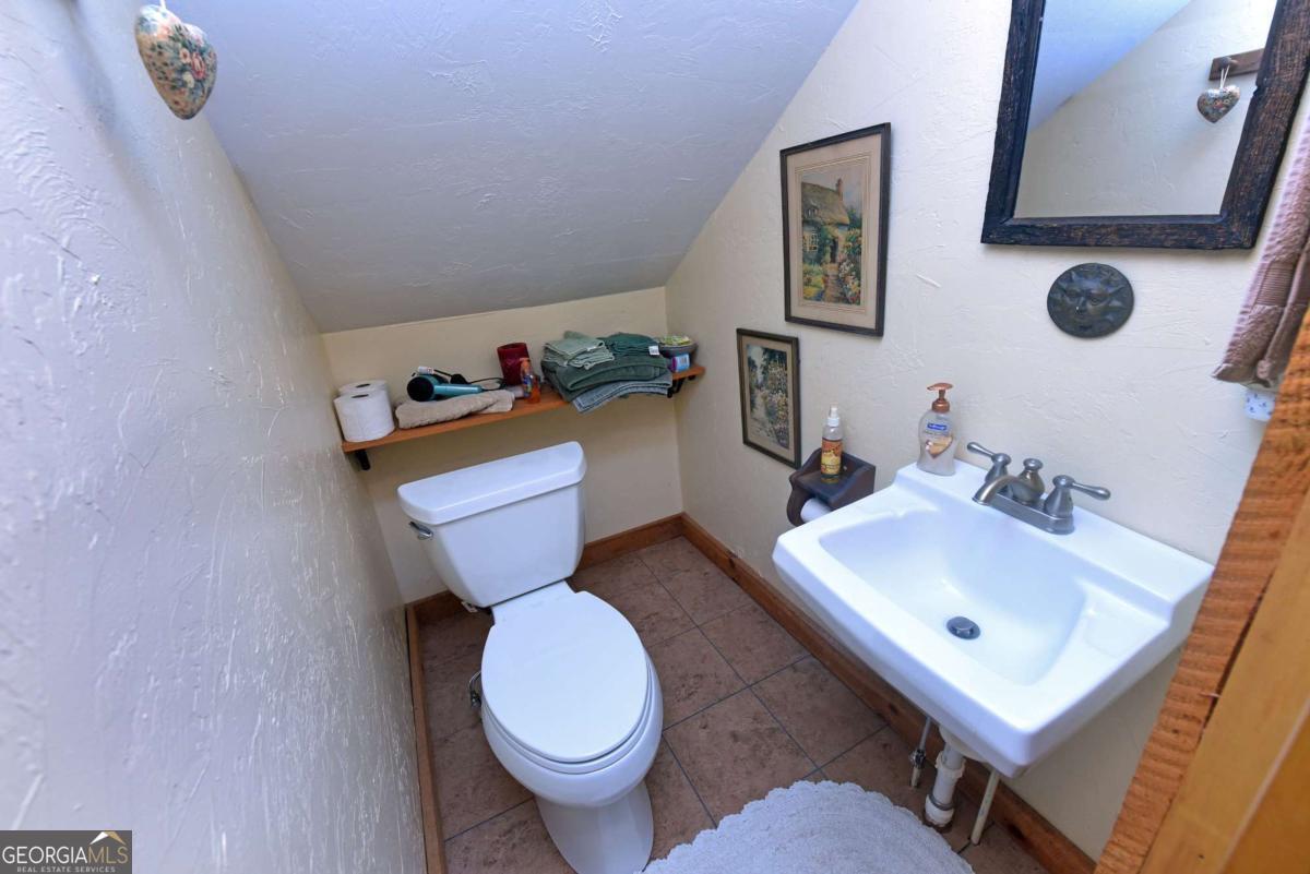 206 Misty Hollow Blue Ridge GA 30513