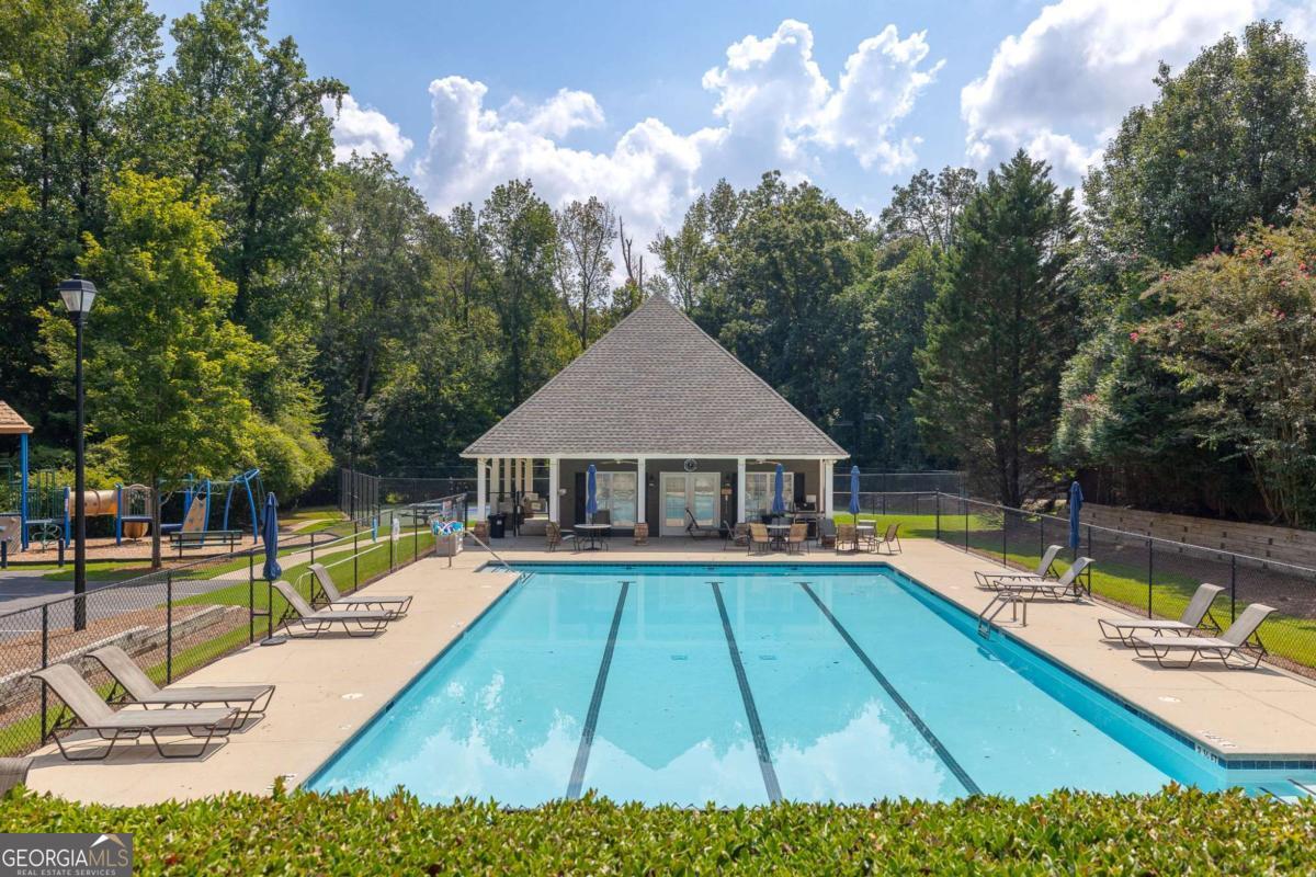 1235 Vinings Place Point Mableton GA 30126