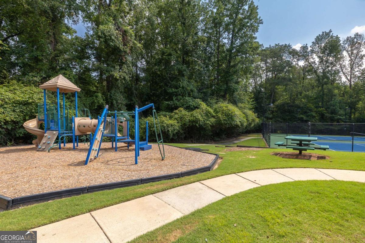 1235 Vinings Place Point Mableton GA 30126