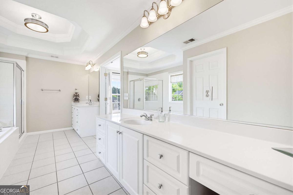 1235 Vinings Place Point Mableton GA 30126