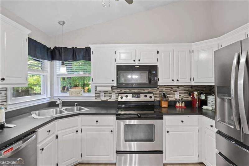 25 Leslie Cove SE Cartersville GA 30121