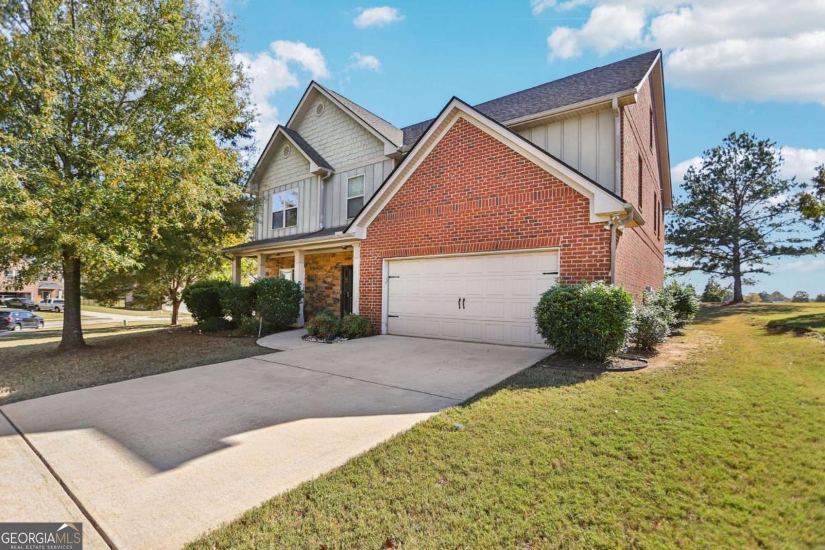 3154 Alhambra Circle Hampton GA 30228