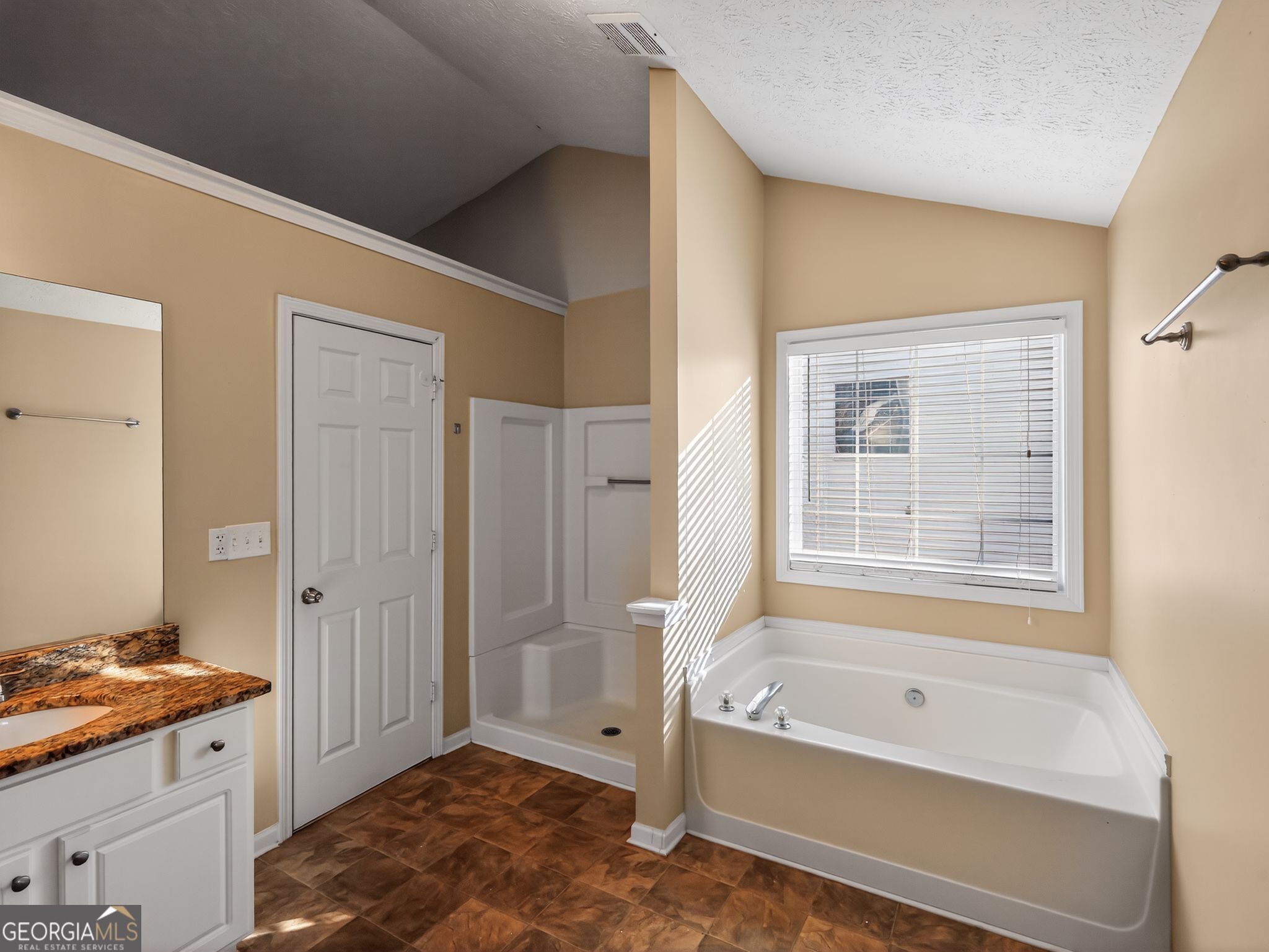 2382 Miller Oaks Circle Decatur GA 30035