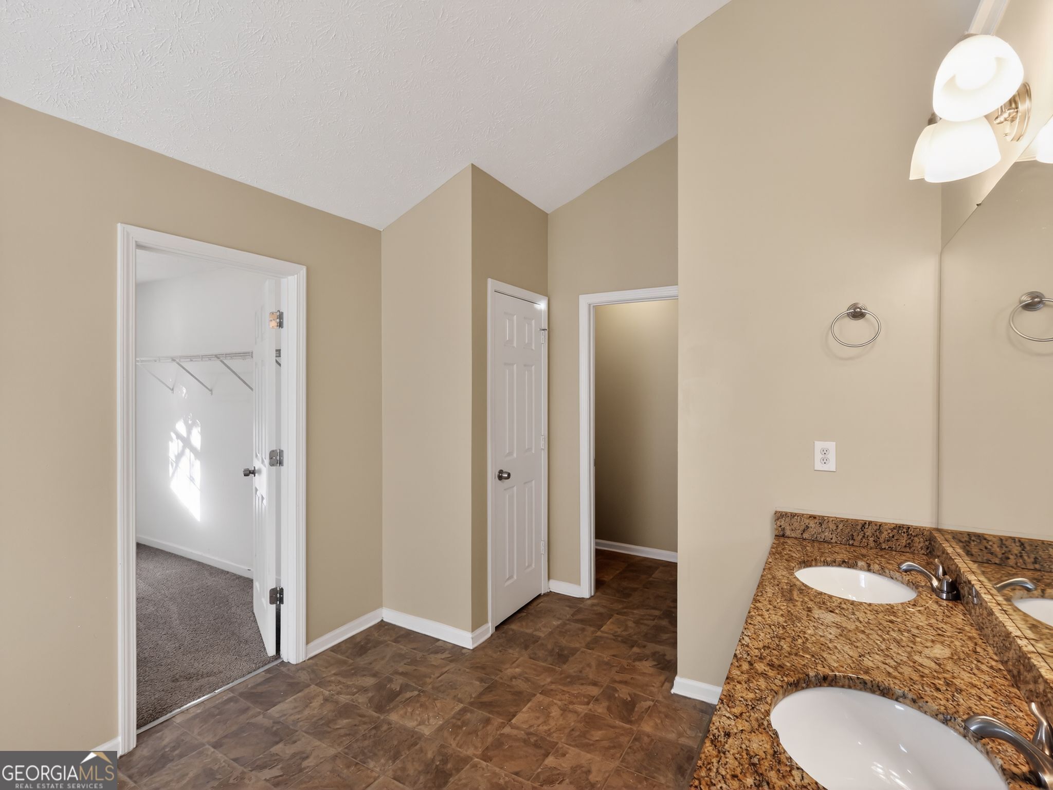 2382 Miller Oaks Circle Decatur GA 30035