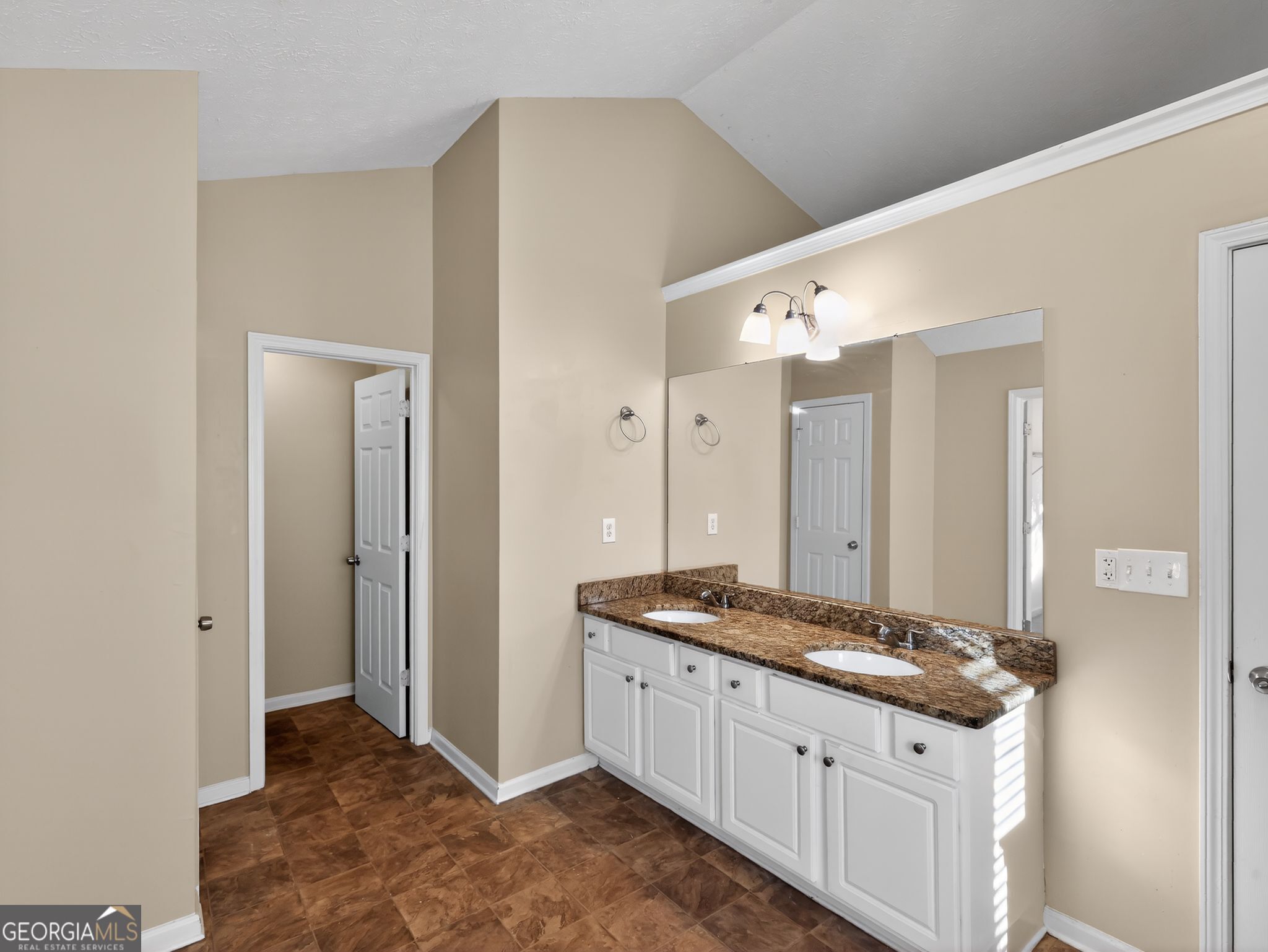 2382 Miller Oaks Circle Decatur GA 30035