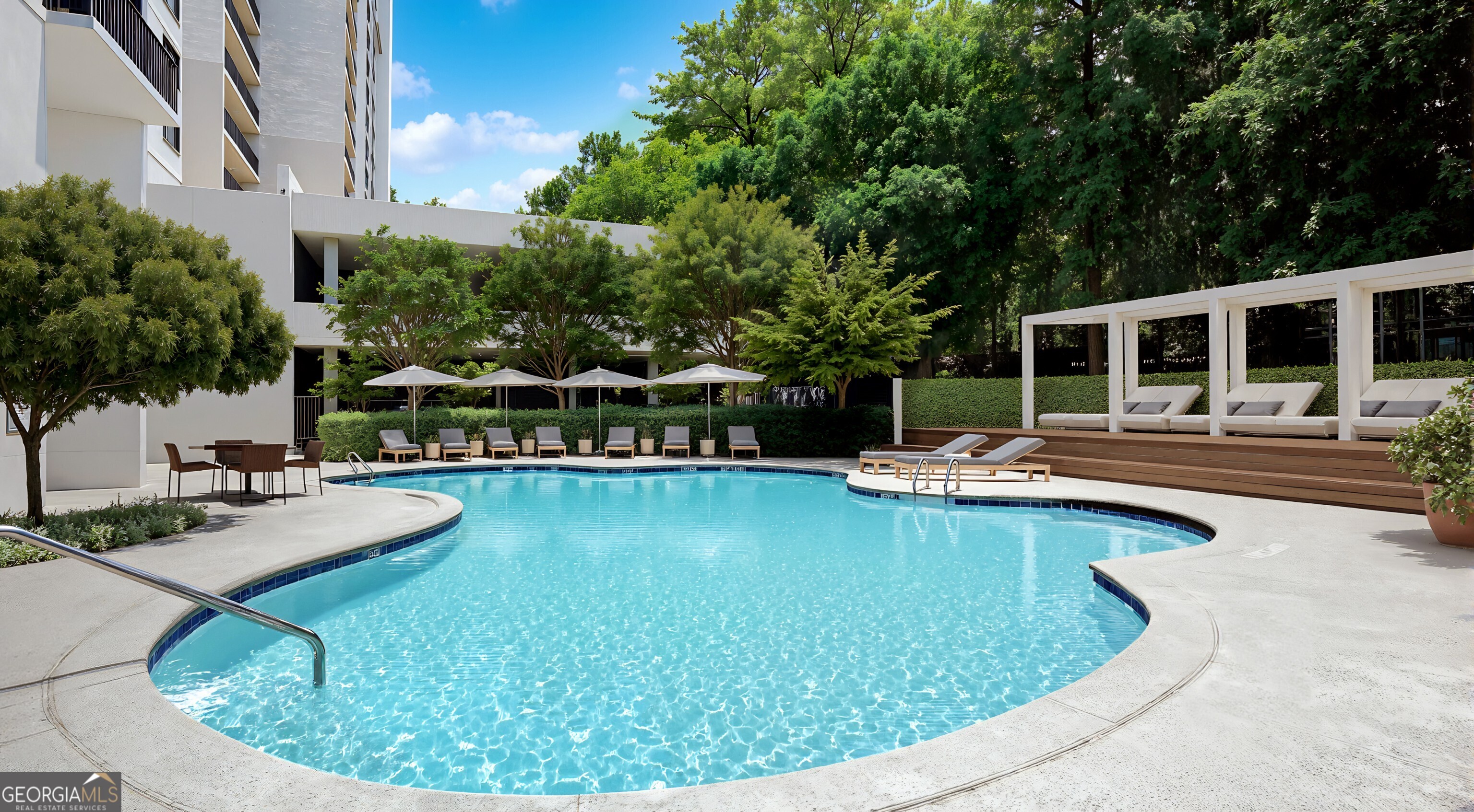 2460 Peachtree Road NE Atlanta GA 30305