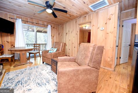 150 Donna Lee Lane Mineral Bluff GA 30559