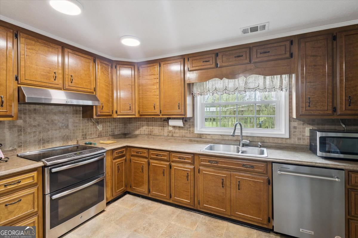 2195 Montgomery Street Kite GA 31049