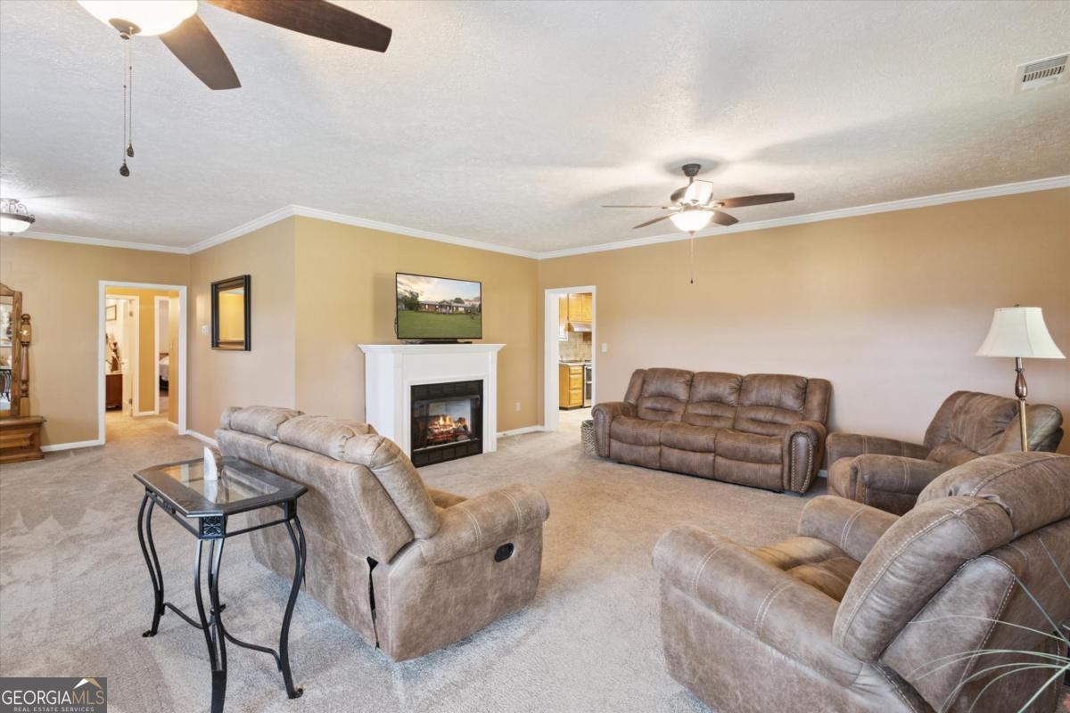 2195 Montgomery Street Kite GA 31049