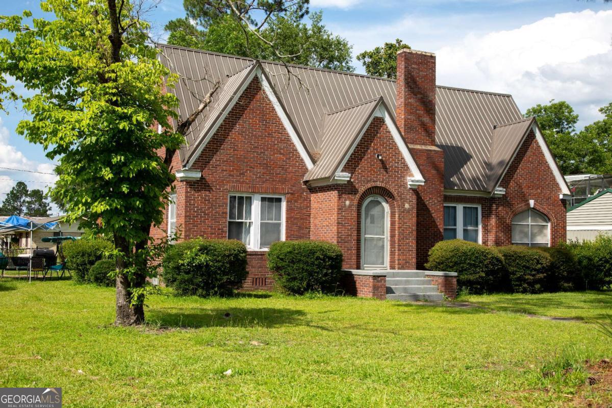199 Anthony Street Baxley GA 31513