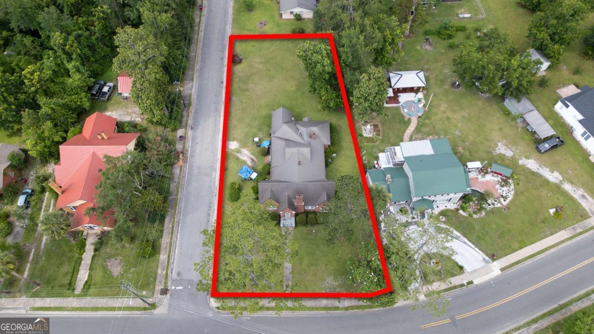 199 Anthony Street Baxley GA 31513