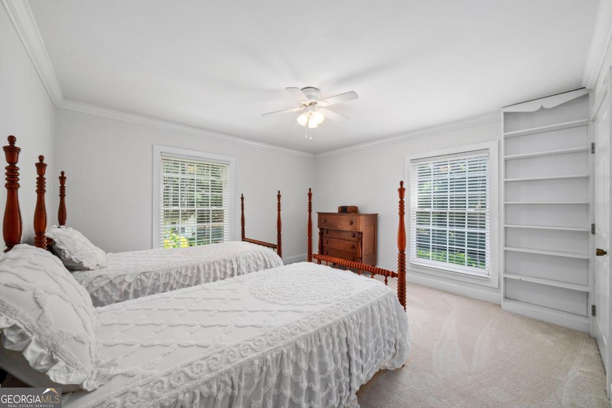 2324 E Cherokee Drive Woodstock GA 30188