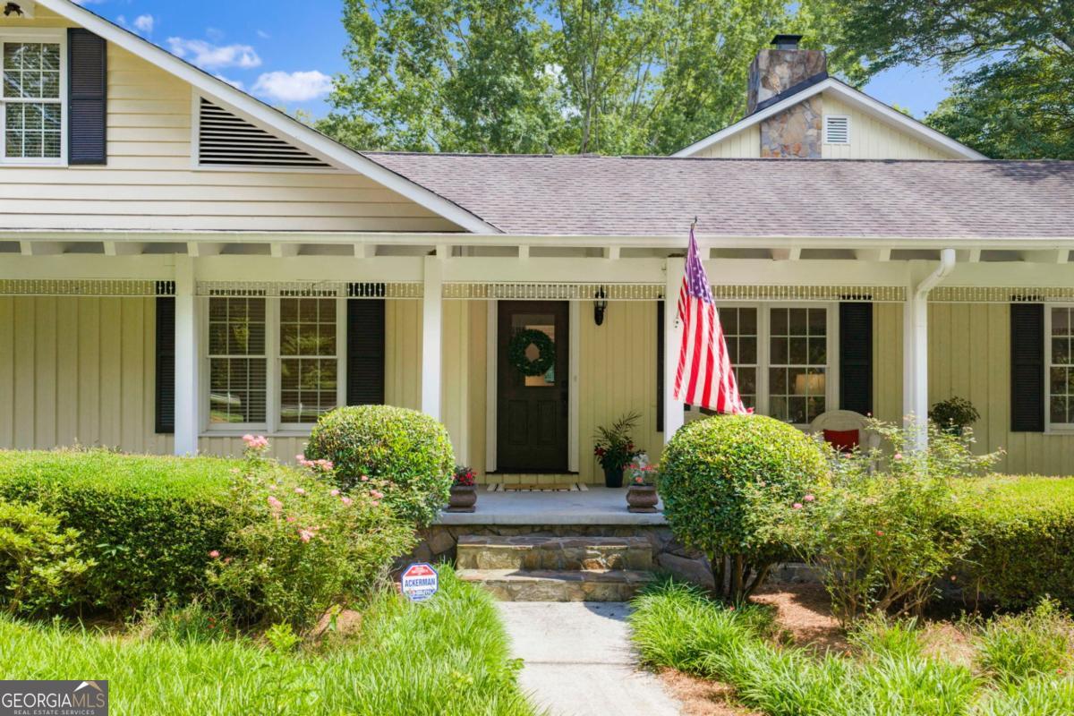 2324 E Cherokee Drive Woodstock GA 30188