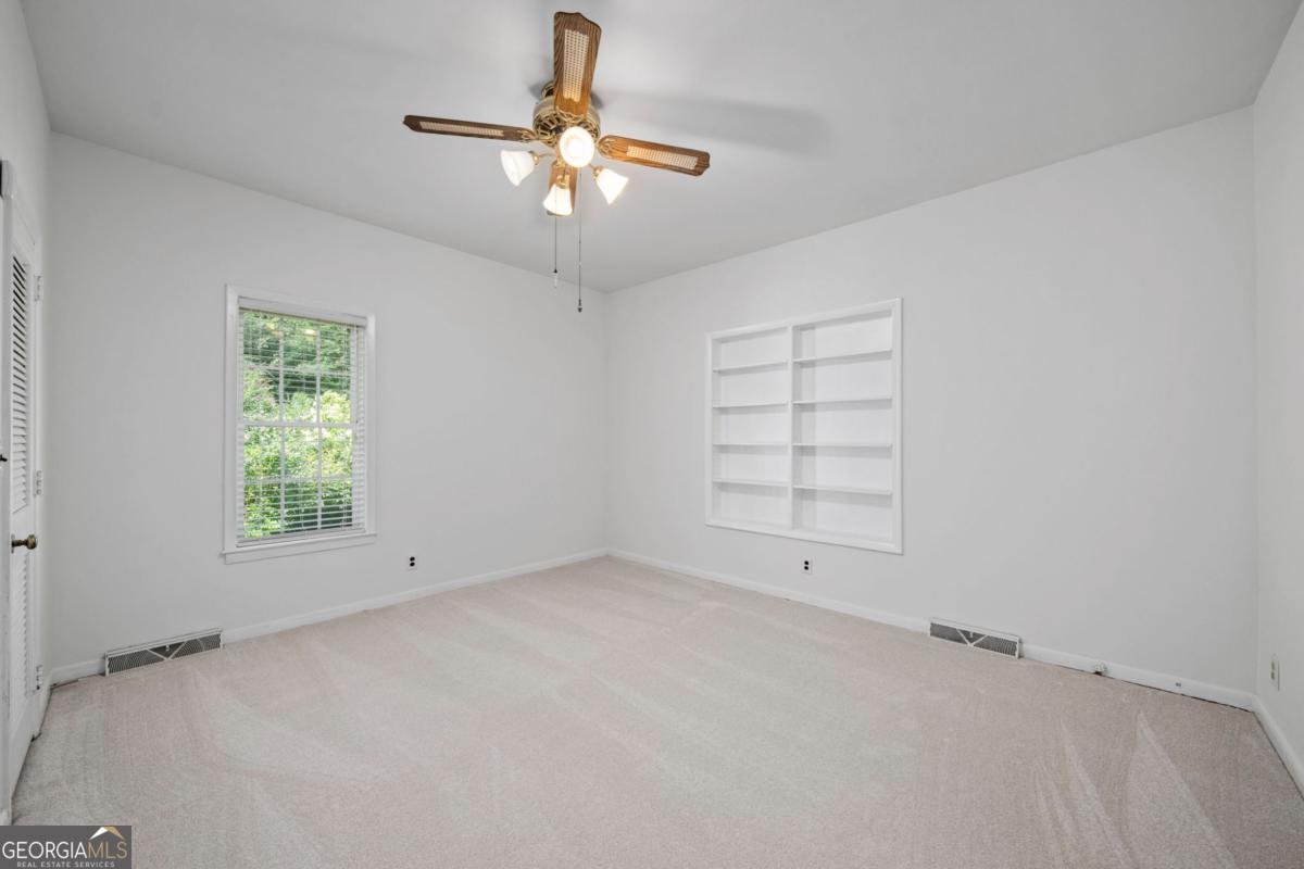2324 E Cherokee Drive Woodstock GA 30188