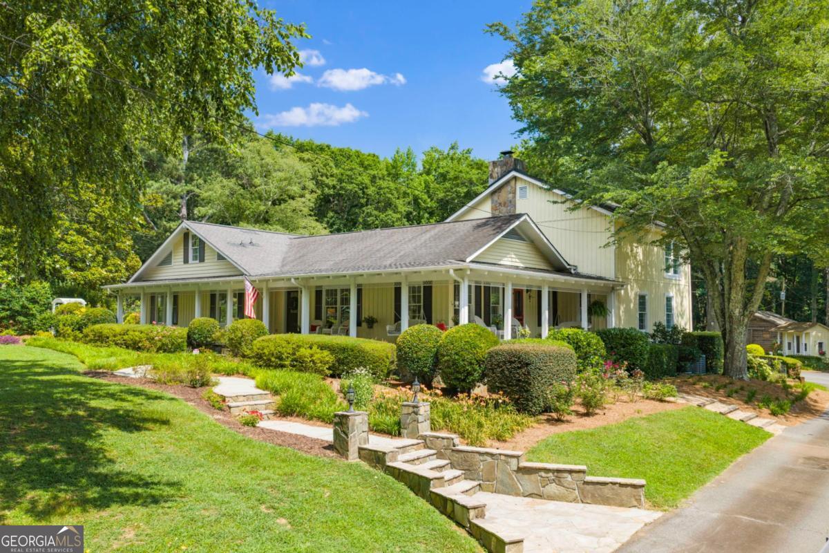 2324 E Cherokee Drive Woodstock GA 30188