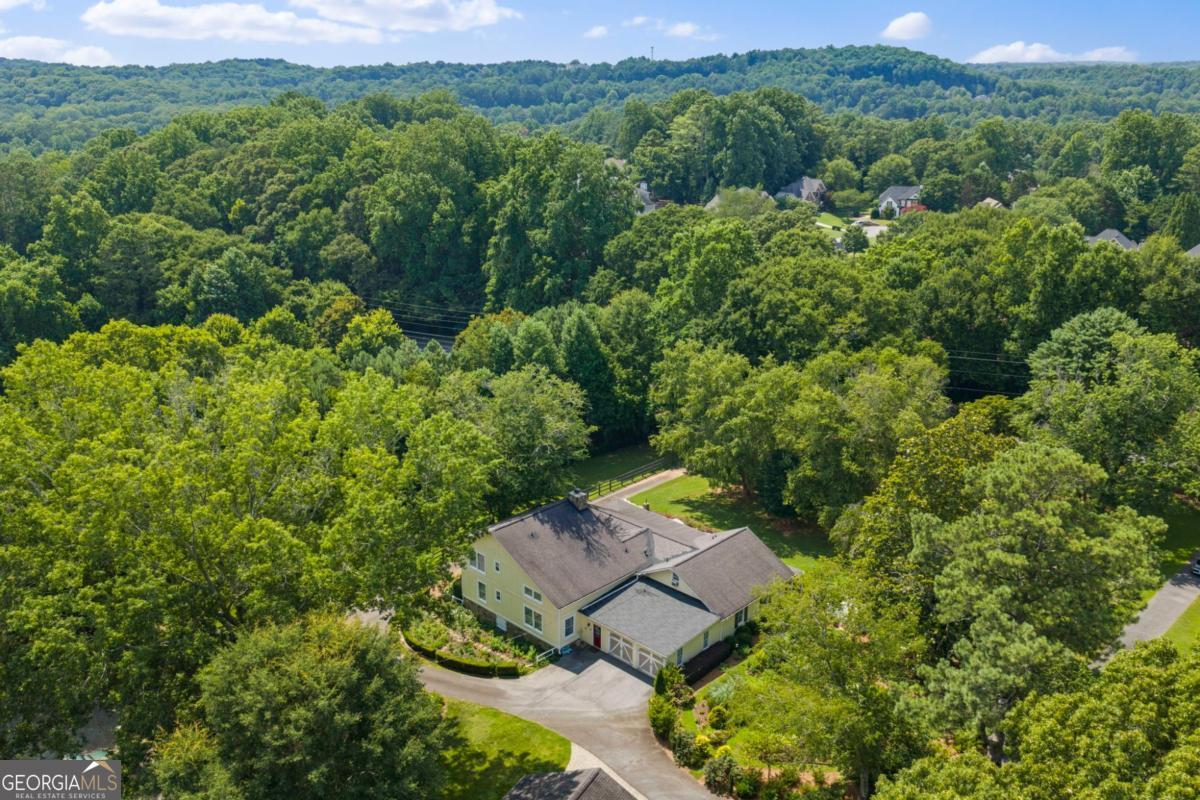 2324 E Cherokee Drive Woodstock GA 30188
