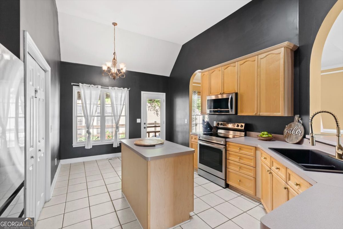 1 Carrington Drive Cartersville GA 30120