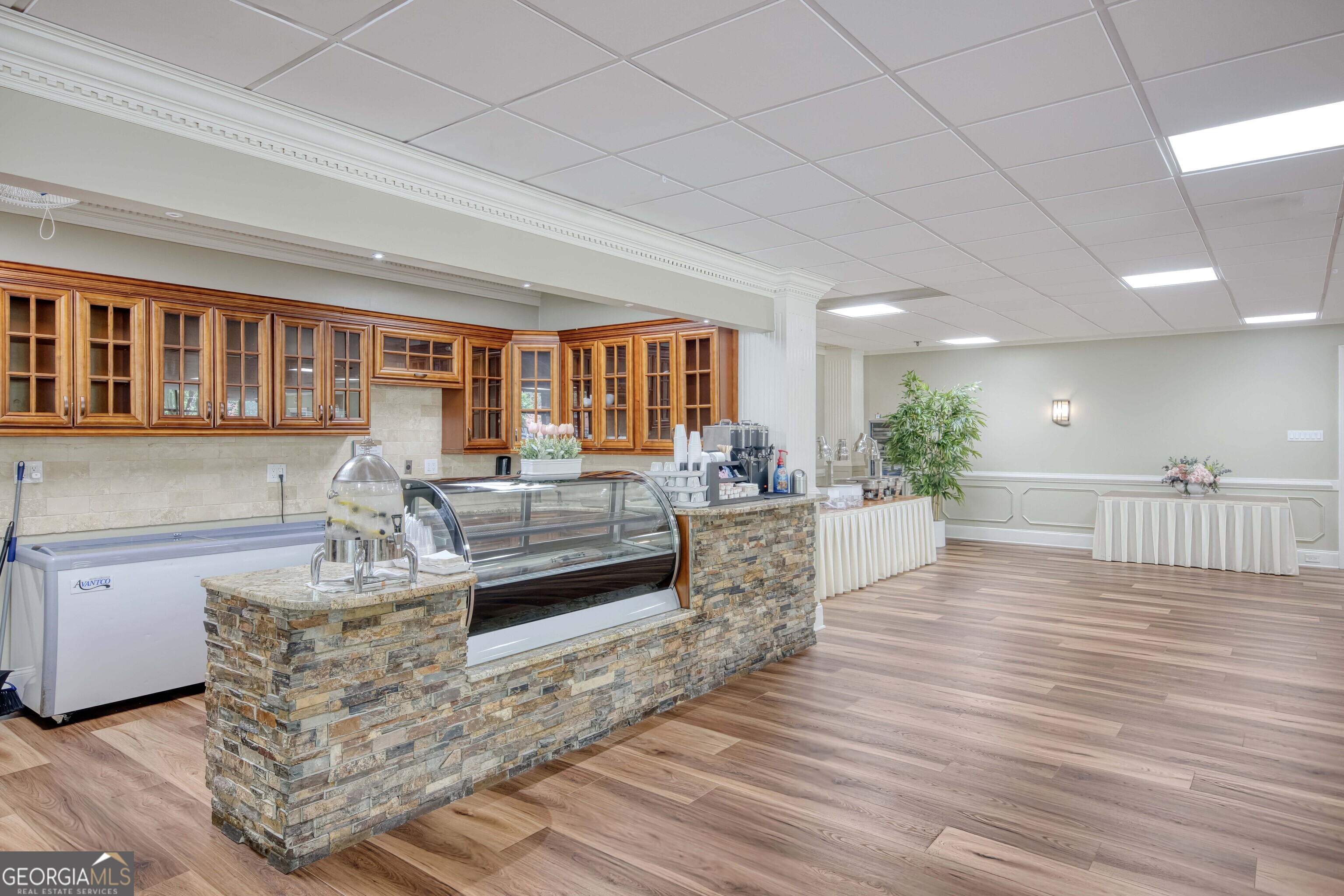 300 Johnson Ferry Road NE Atlanta GA 30328