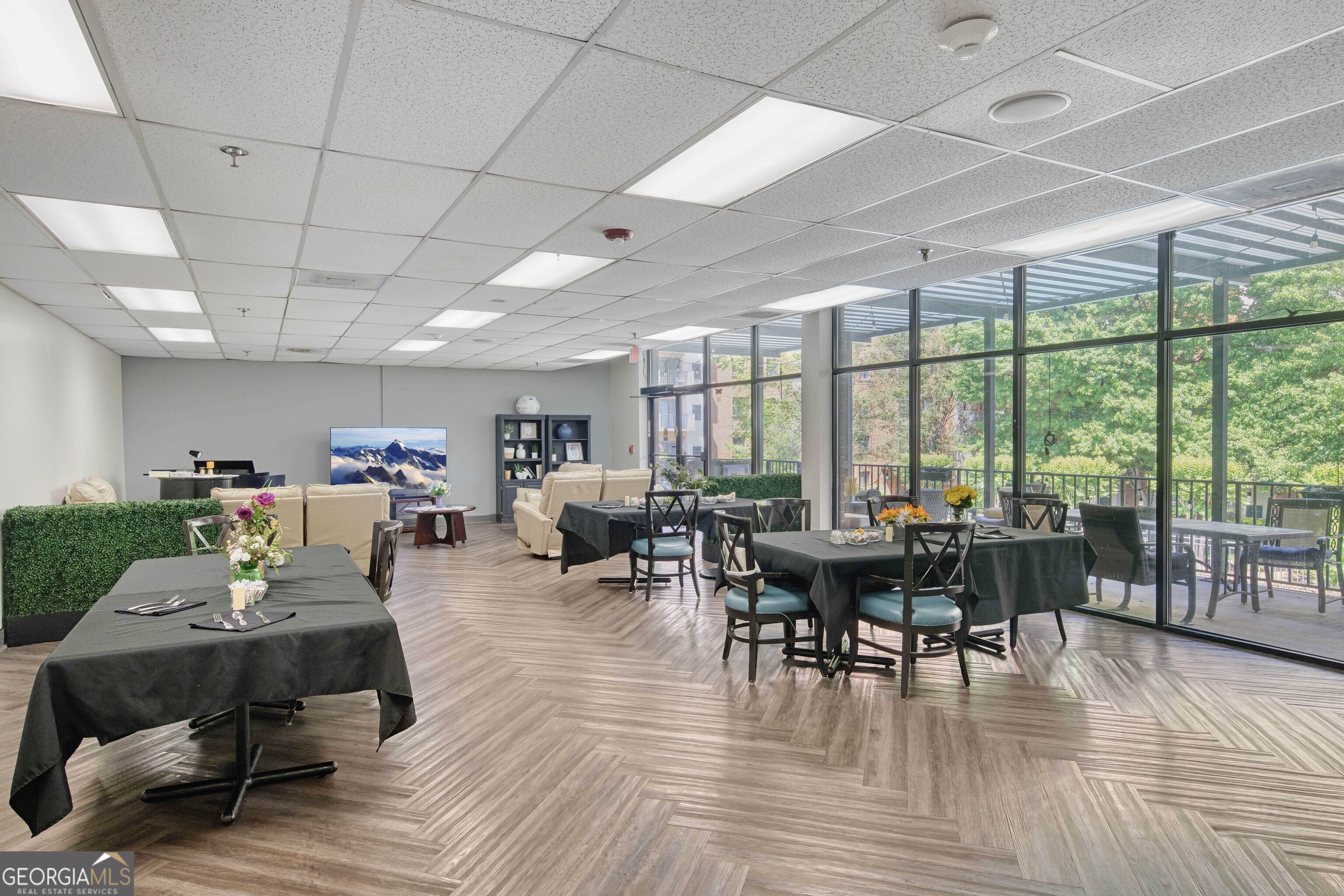 300 Johnson Ferry Road NE Atlanta GA 30328