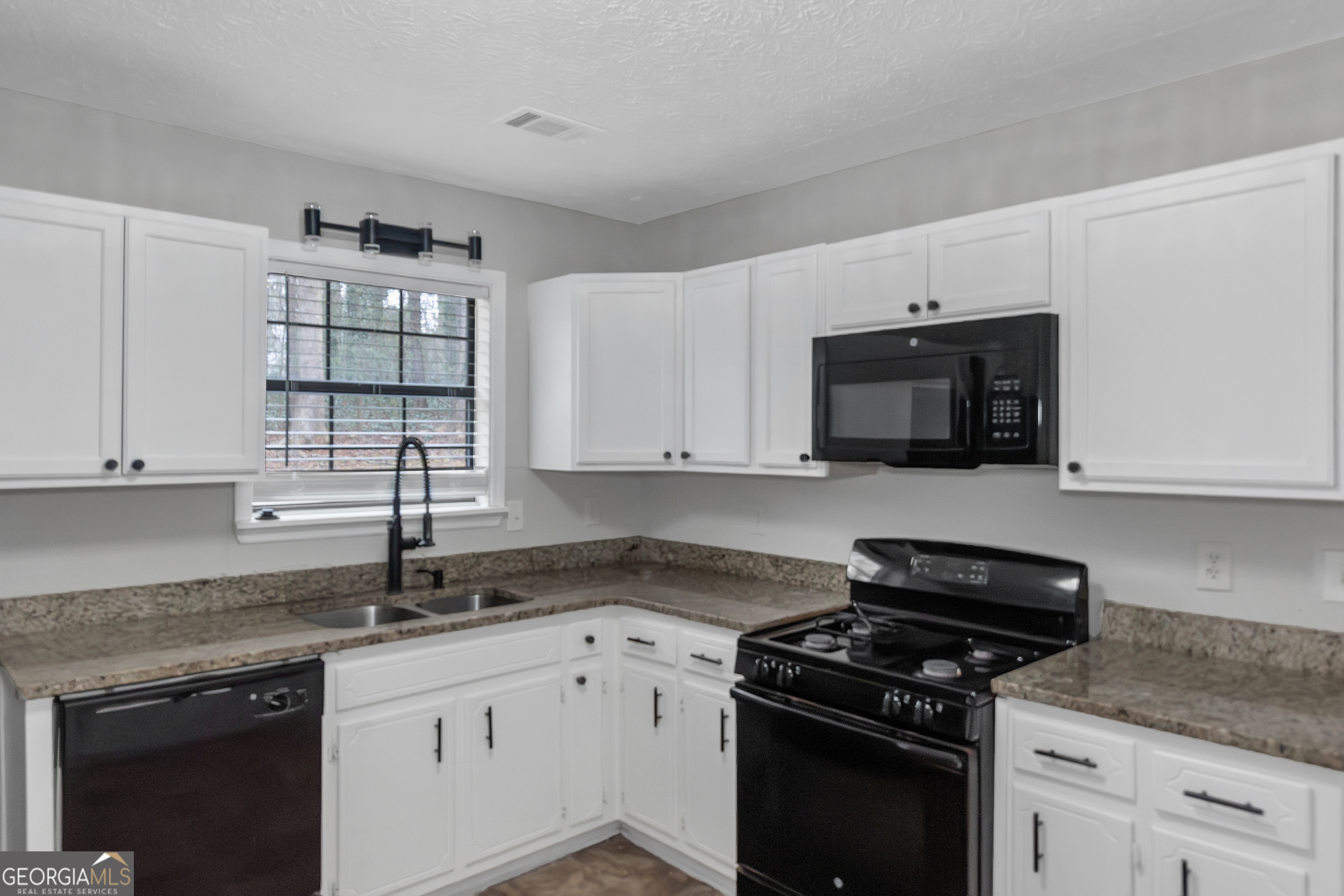 321 Summerwood Lane Stockbridge GA 30281