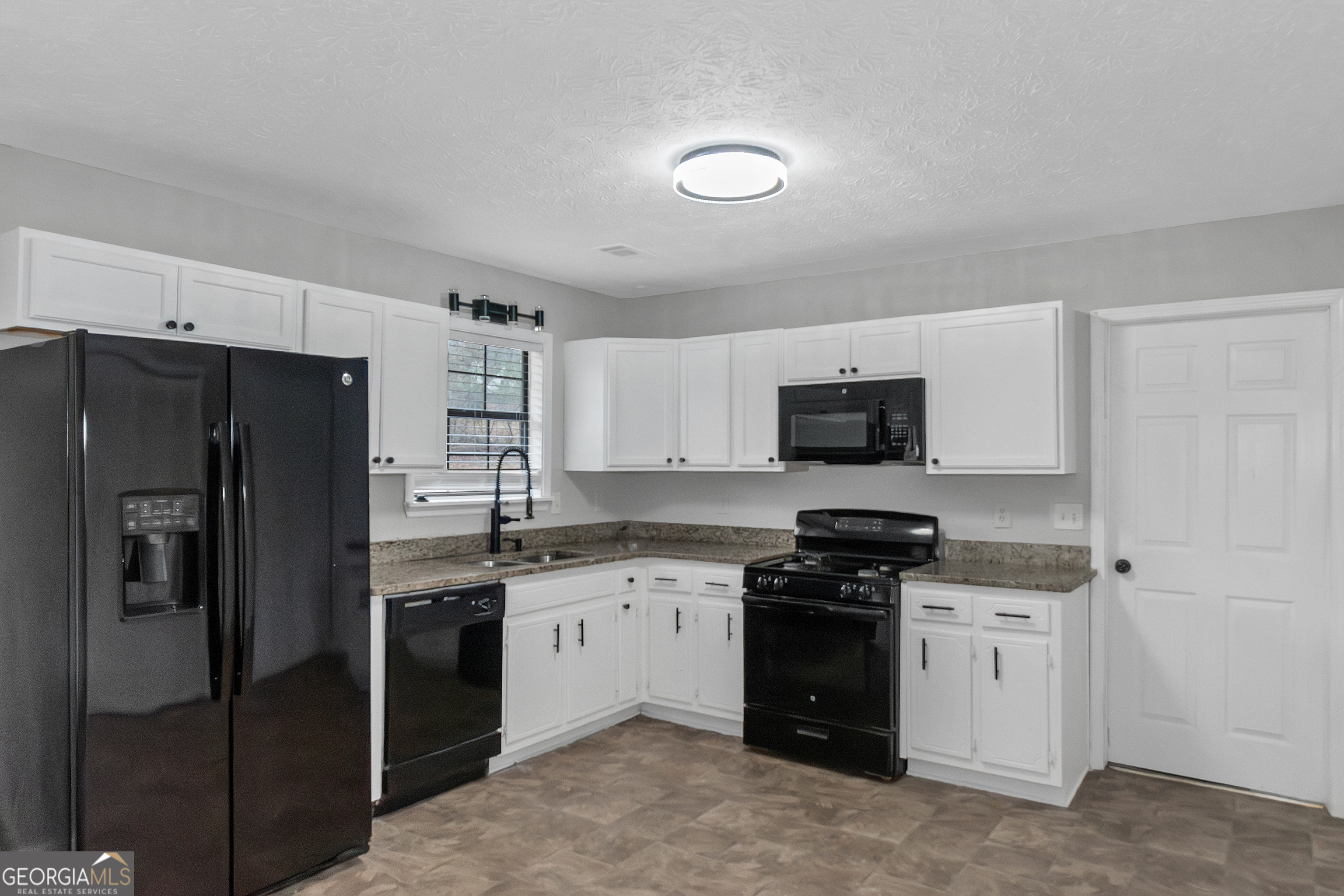 321 Summerwood Lane Stockbridge GA 30281