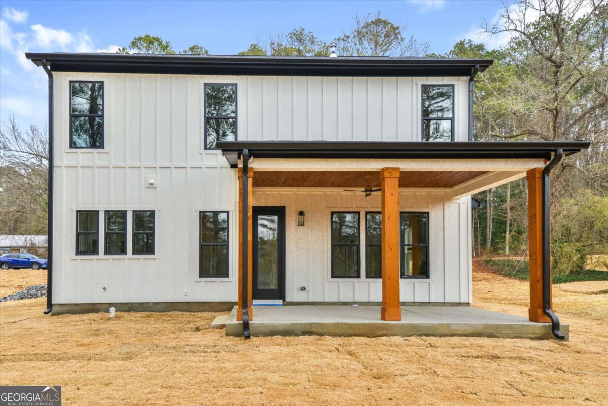 3369 Dodson Drive East Point GA 30344