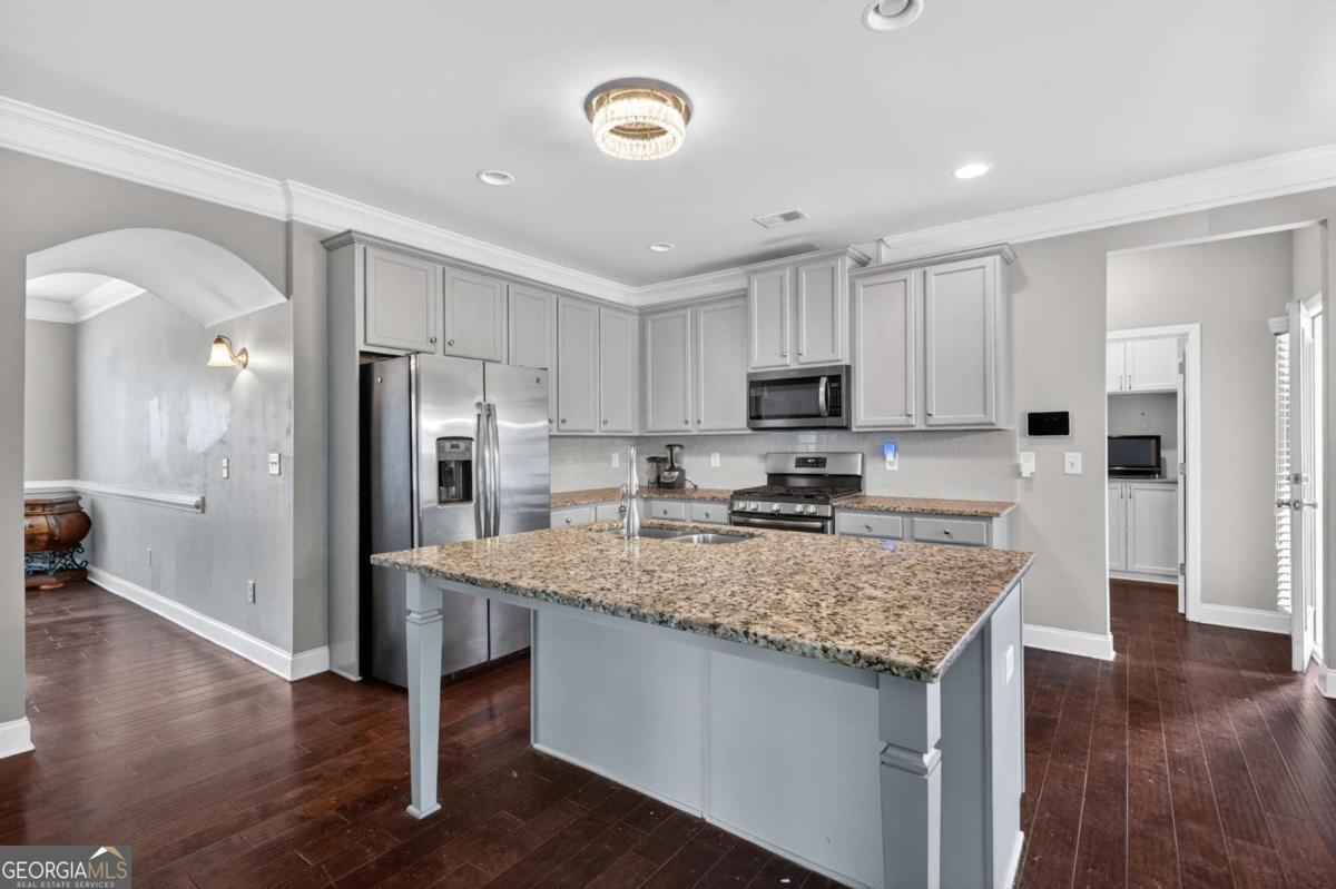 5390 Hennessy Circle Atlanta GA 30349