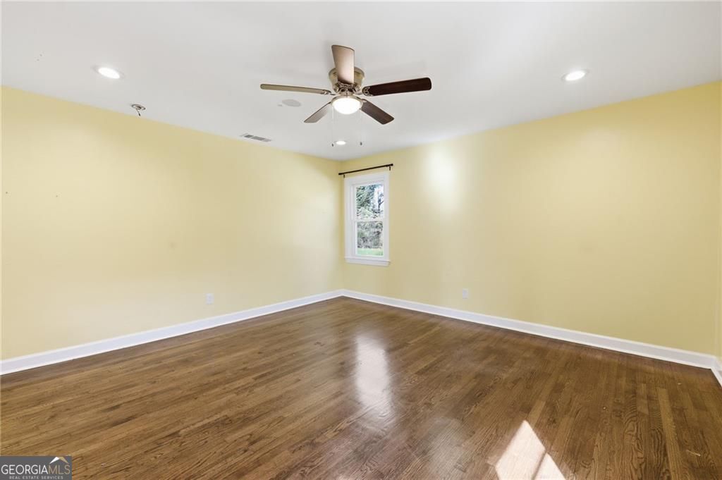 1532 Alverado Way Decatur GA 30032