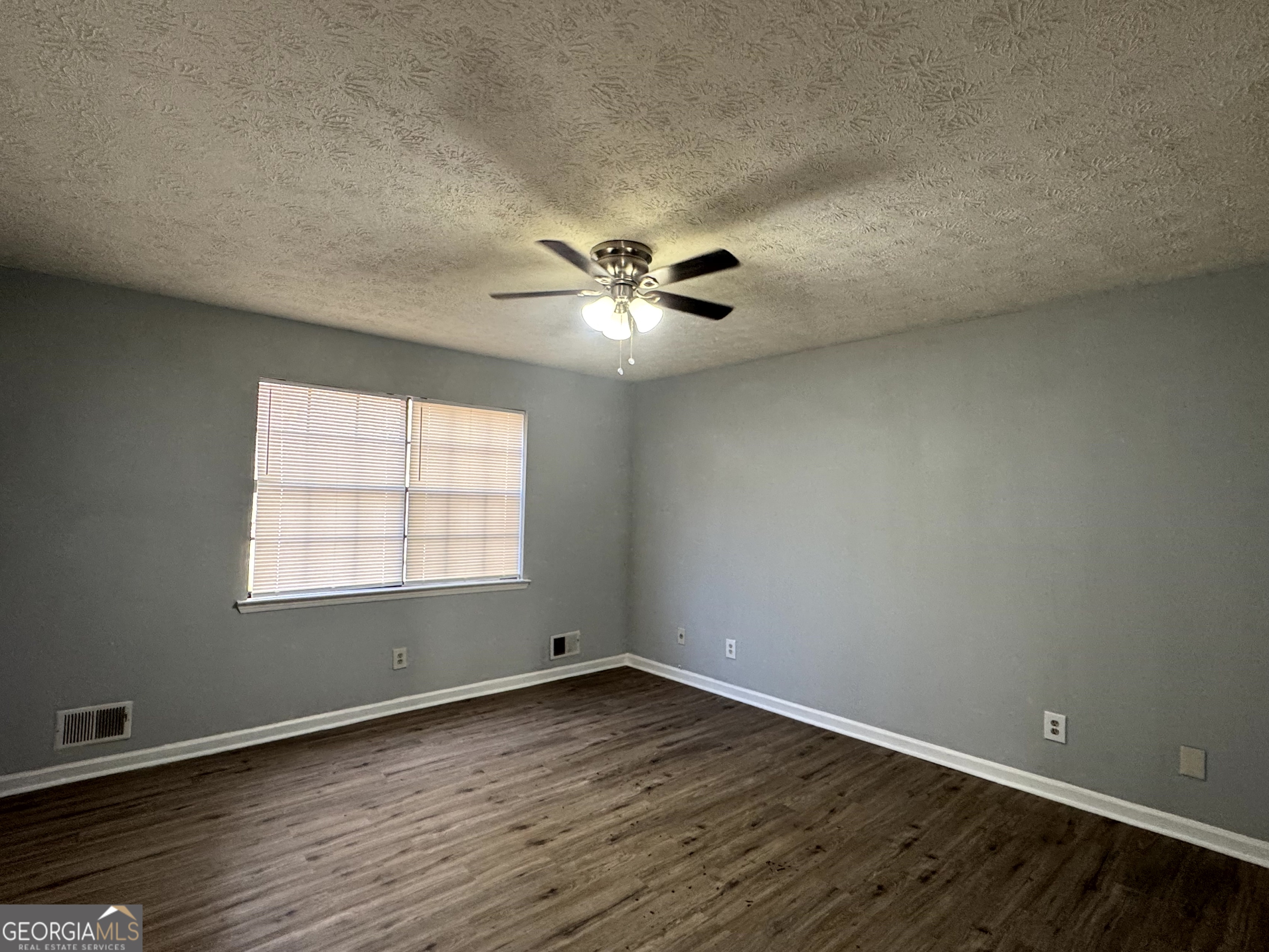8678 Glenwoods Drive Riverdale GA 30274