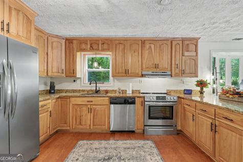 755 Beaver Lake Drive Clarkesville GA 30523