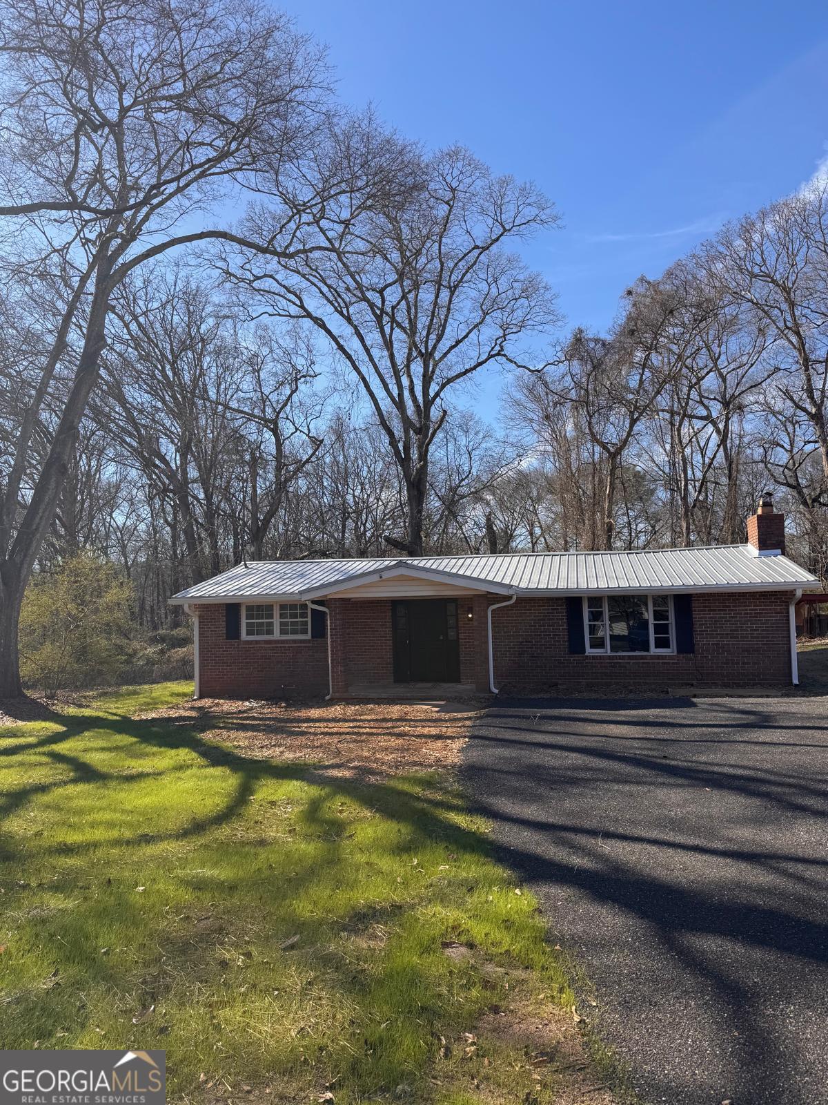 9 E Magnolia Drive Newnan GA 30263