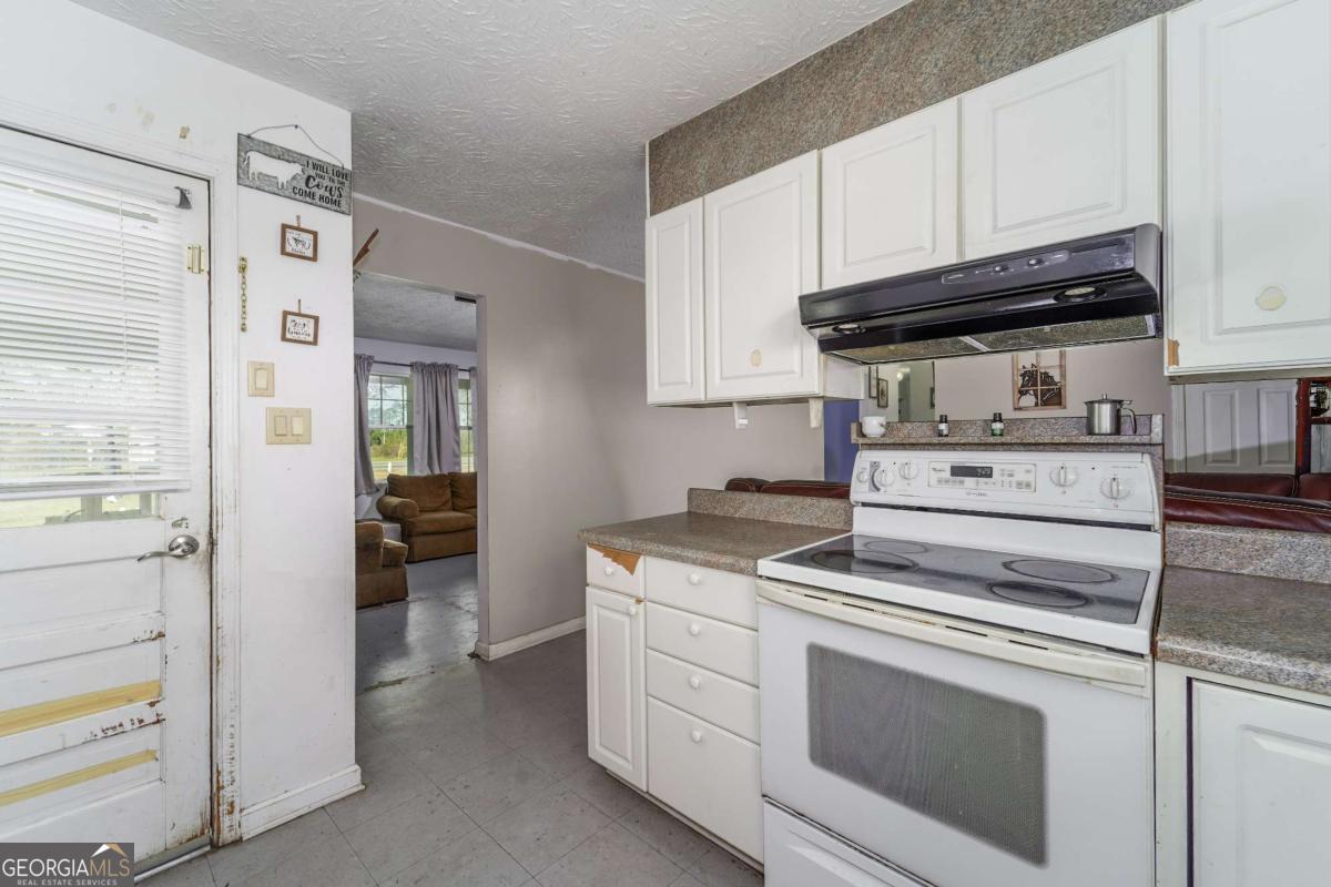 6291 Riverside Rock Road Nahunta GA 31553