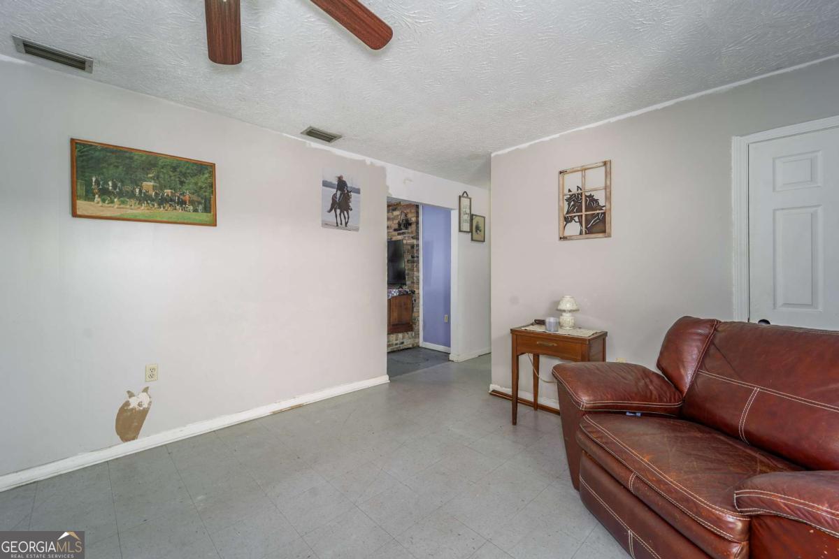 6291 Riverside Rock Road Nahunta GA 31553