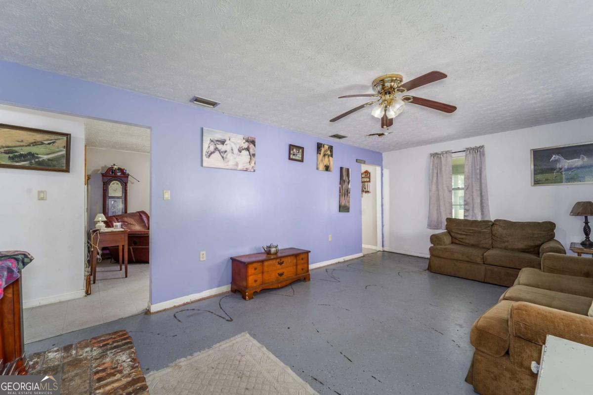 6291 Riverside Rock Road Nahunta GA 31553