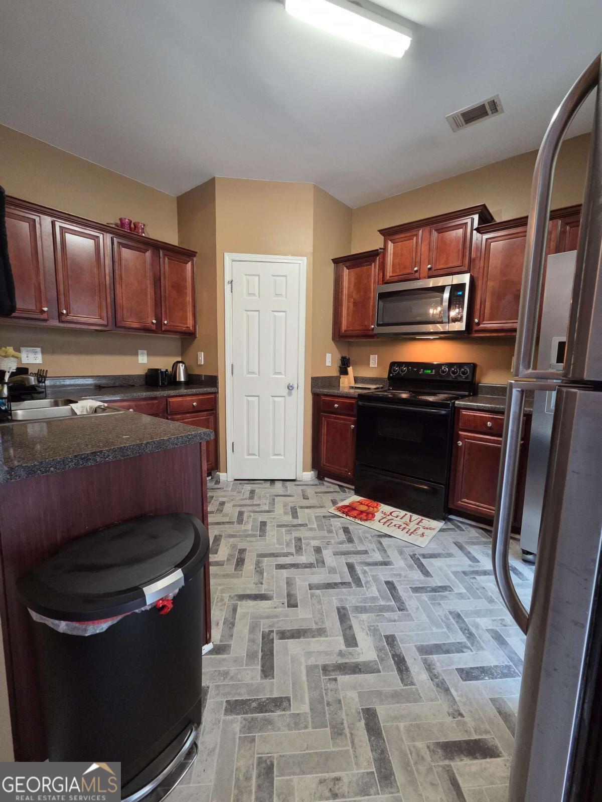 2140 Burns View Lane Lawrenceville GA 30044