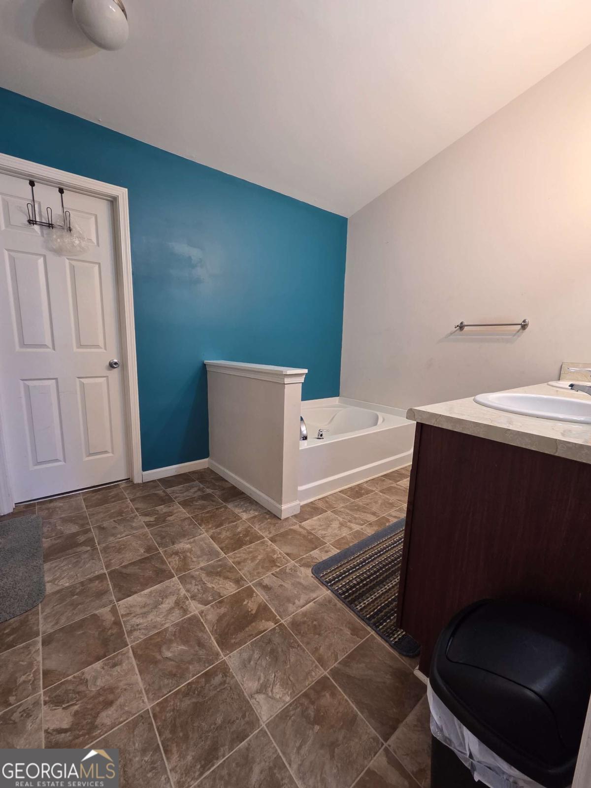 2140 Burns View Lane Lawrenceville GA 30044