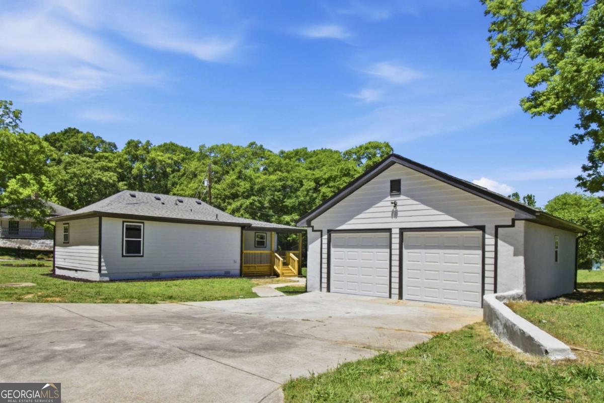 1737 Yellow Street NW Conyers GA 30012