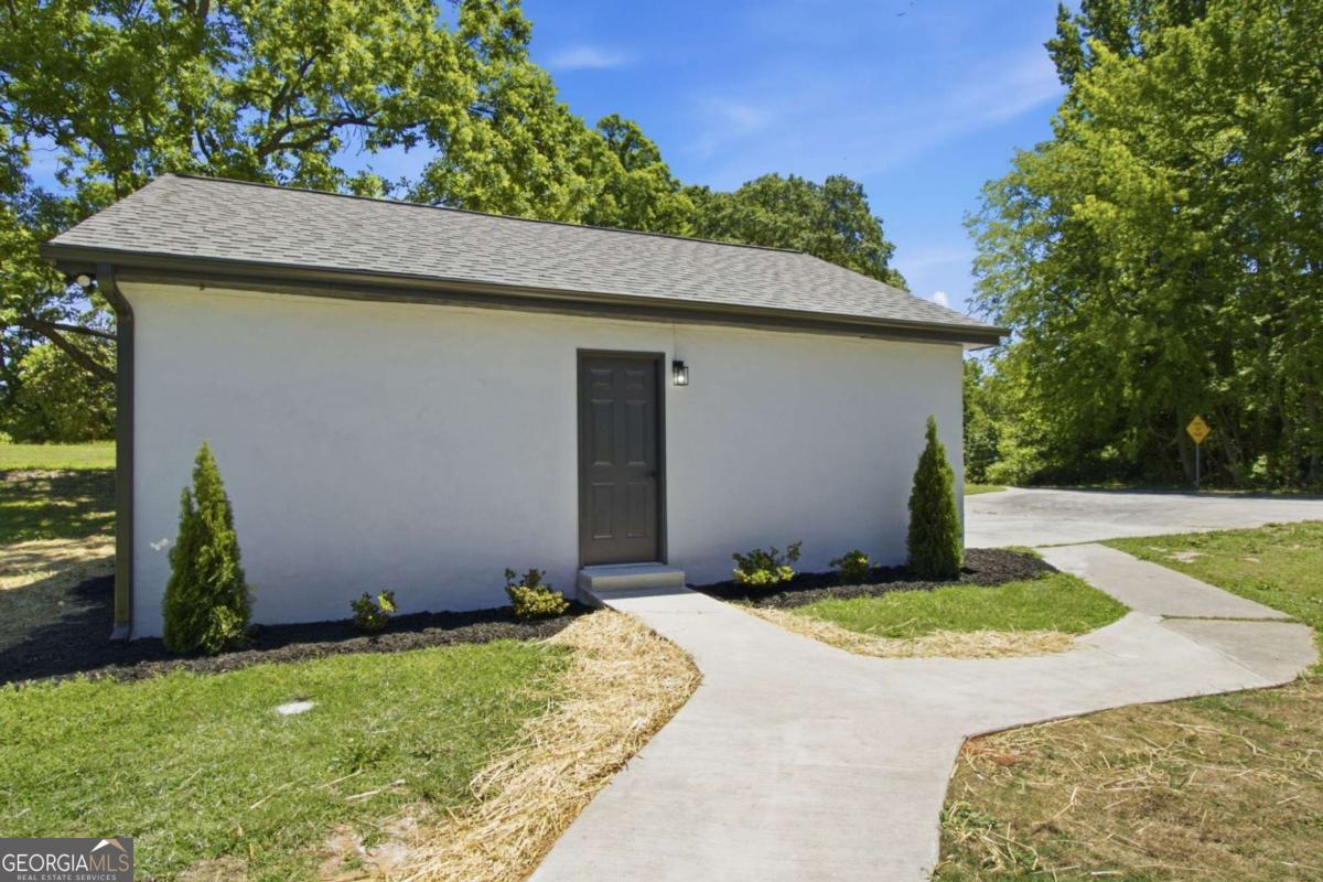 1737 Yellow Street NW Conyers GA 30012