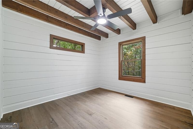 509 E Valley Road NE Rydal GA 30171