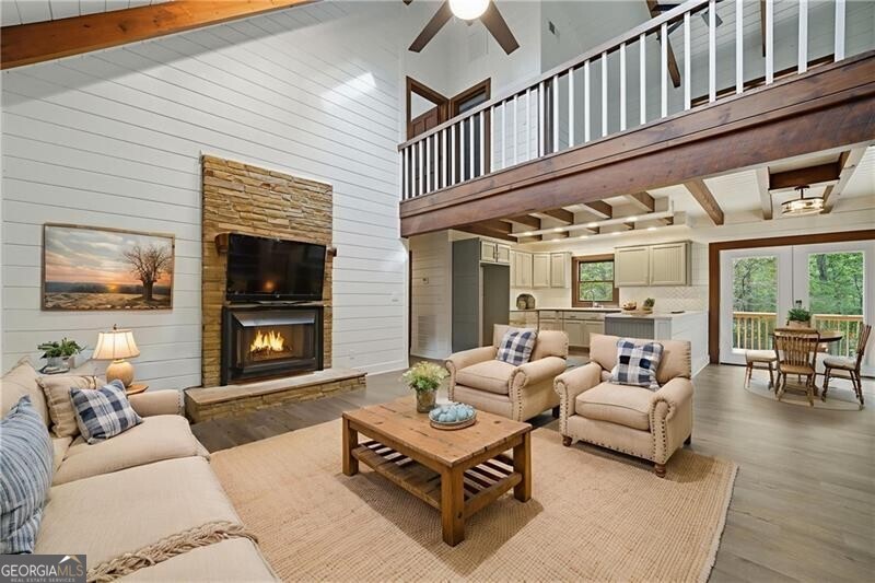 509 E Valley Road NE Rydal GA 30171