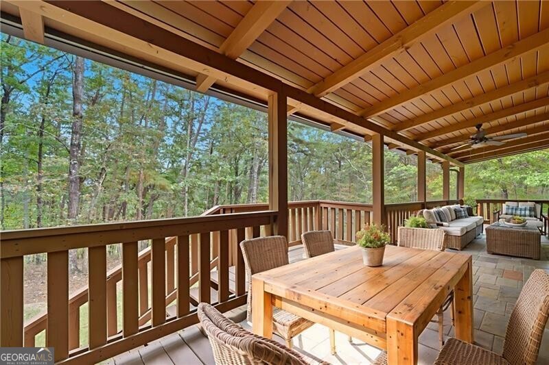 509 E Valley Road NE Rydal GA 30171