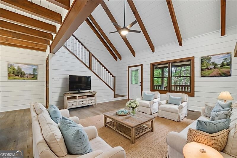 509 E Valley Road NE Rydal GA 30171