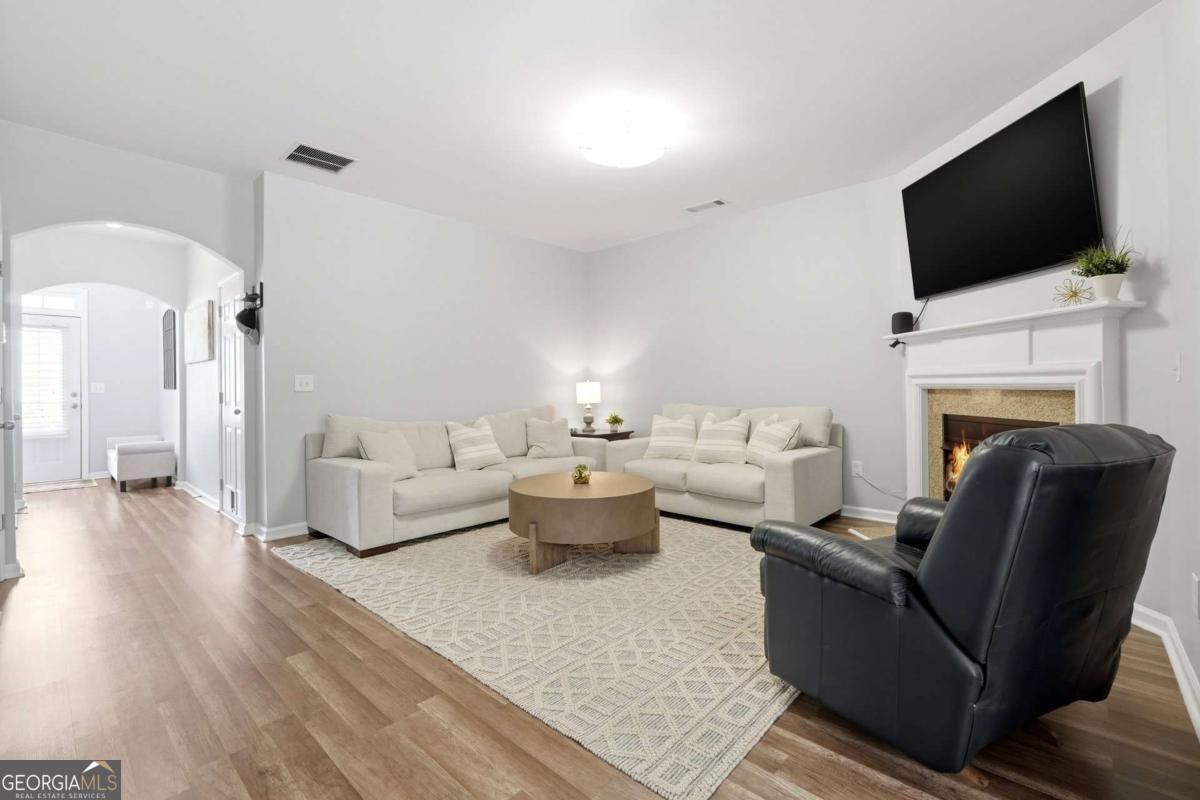 2059 Lakeshore Overlook Drive NW Kennesaw GA 30152