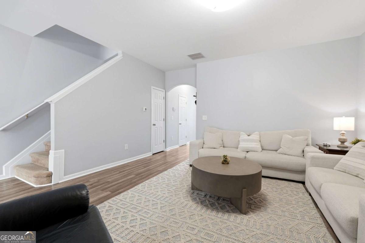 2059 Lakeshore Overlook Drive NW Kennesaw GA 30152